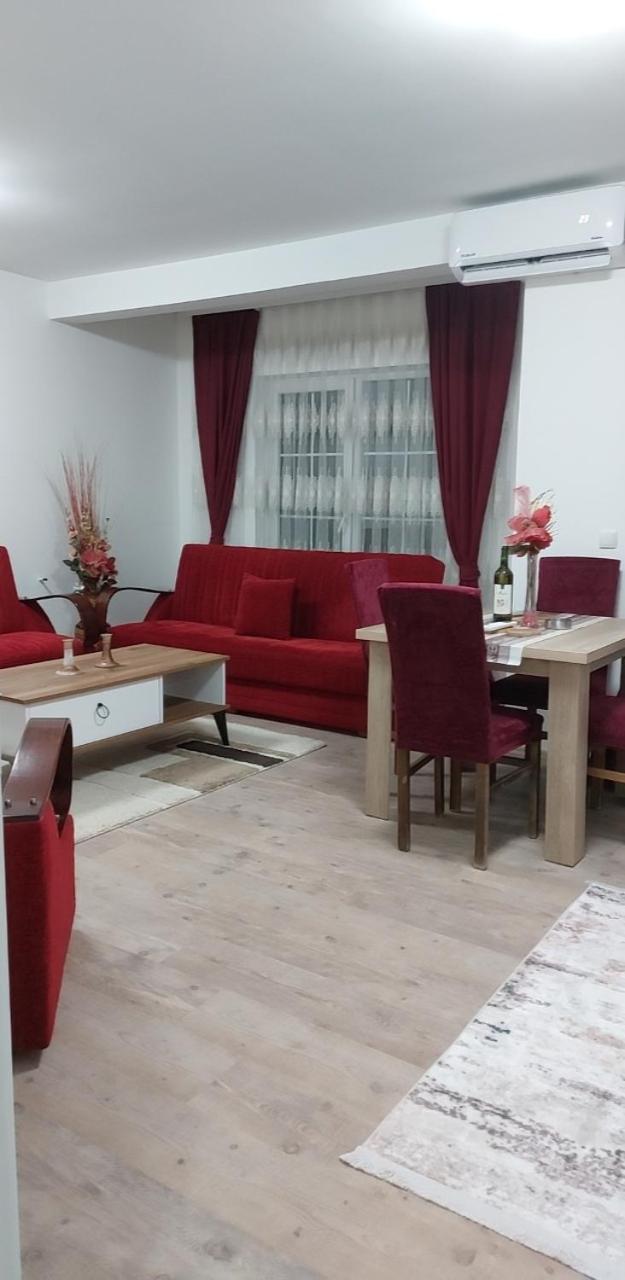 White Apartments Kosovo Polje Ruang foto