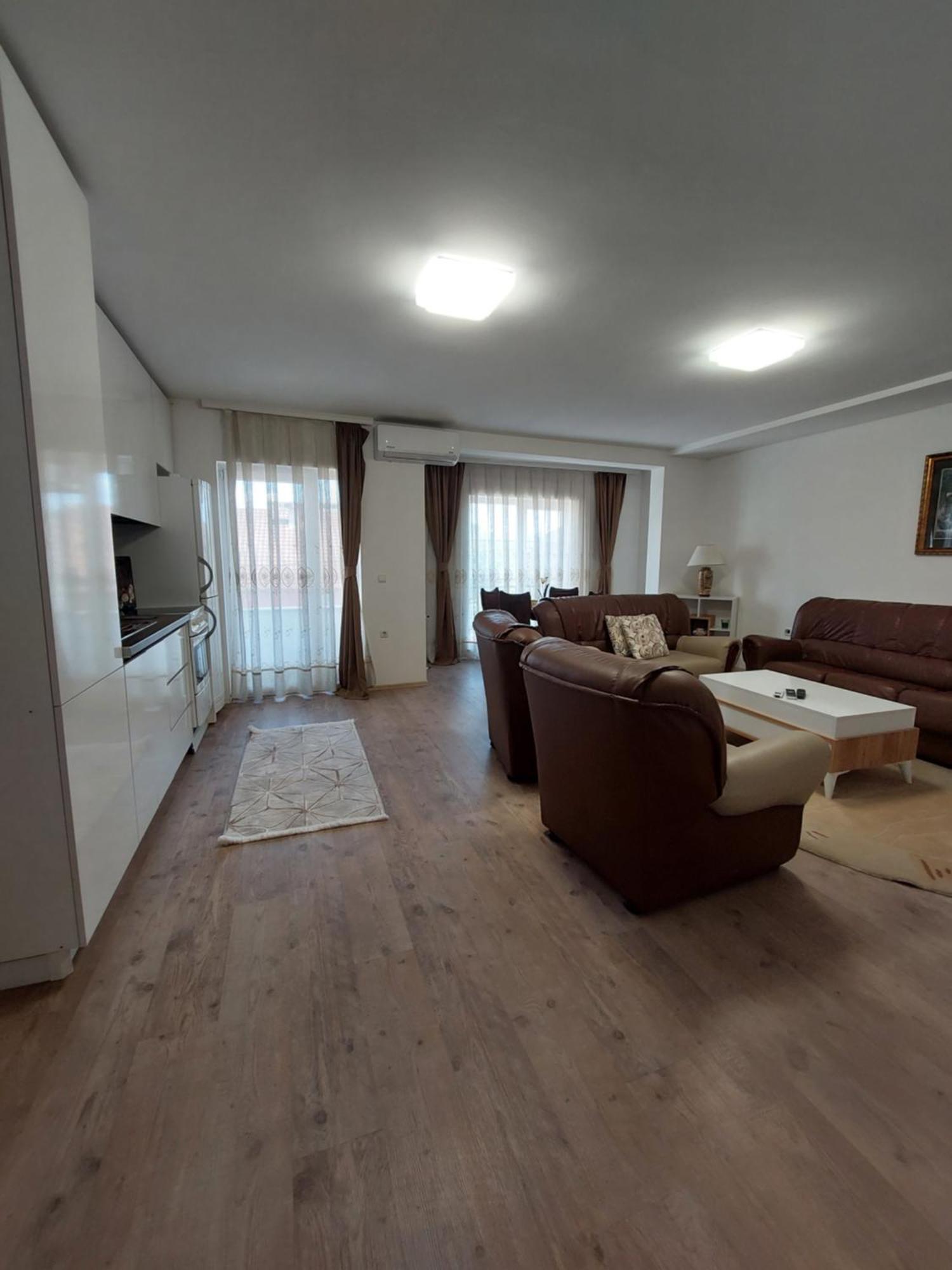 White Apartments Kosovo Polje Bagian luar foto